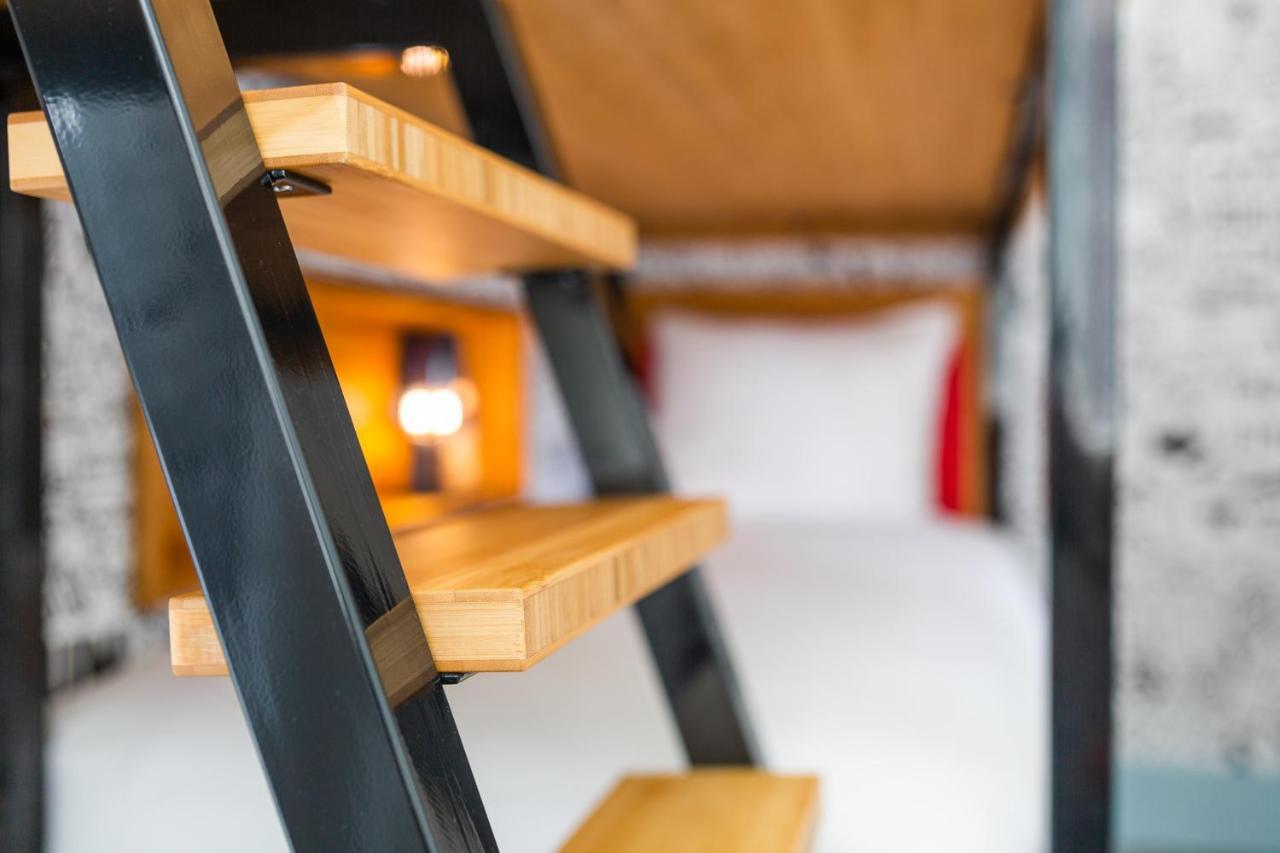 Vie Via - Your Hotel Леуварден Екстериор снимка