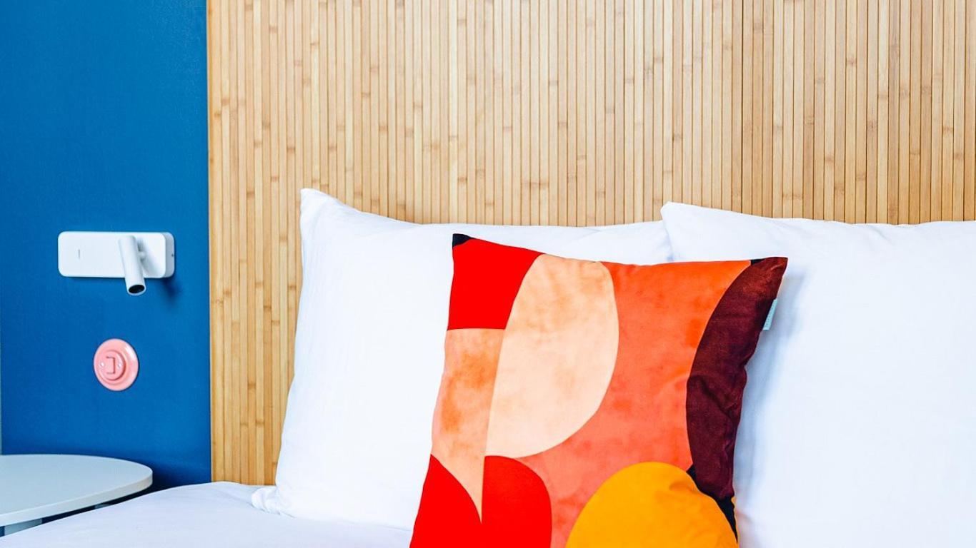 Vie Via - Your Hotel Леуварден Екстериор снимка